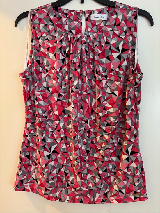 Calvin Klein Tops - Calvin Klein Pink and Gray Geometric Sleeveless Camisole